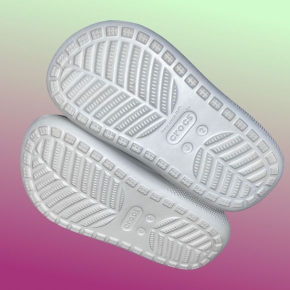 NWOB Crocs Atmosphere/Silver Glitter Classic Cutie Platform Clogs Size J2 - Picture 4 of 7